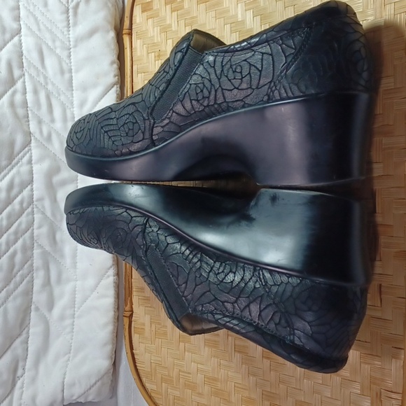 Alegria KEL-431 Work Slip-On Shoe Black Damask Floral Size 39 ( 8.5 - Picture 6 of 13